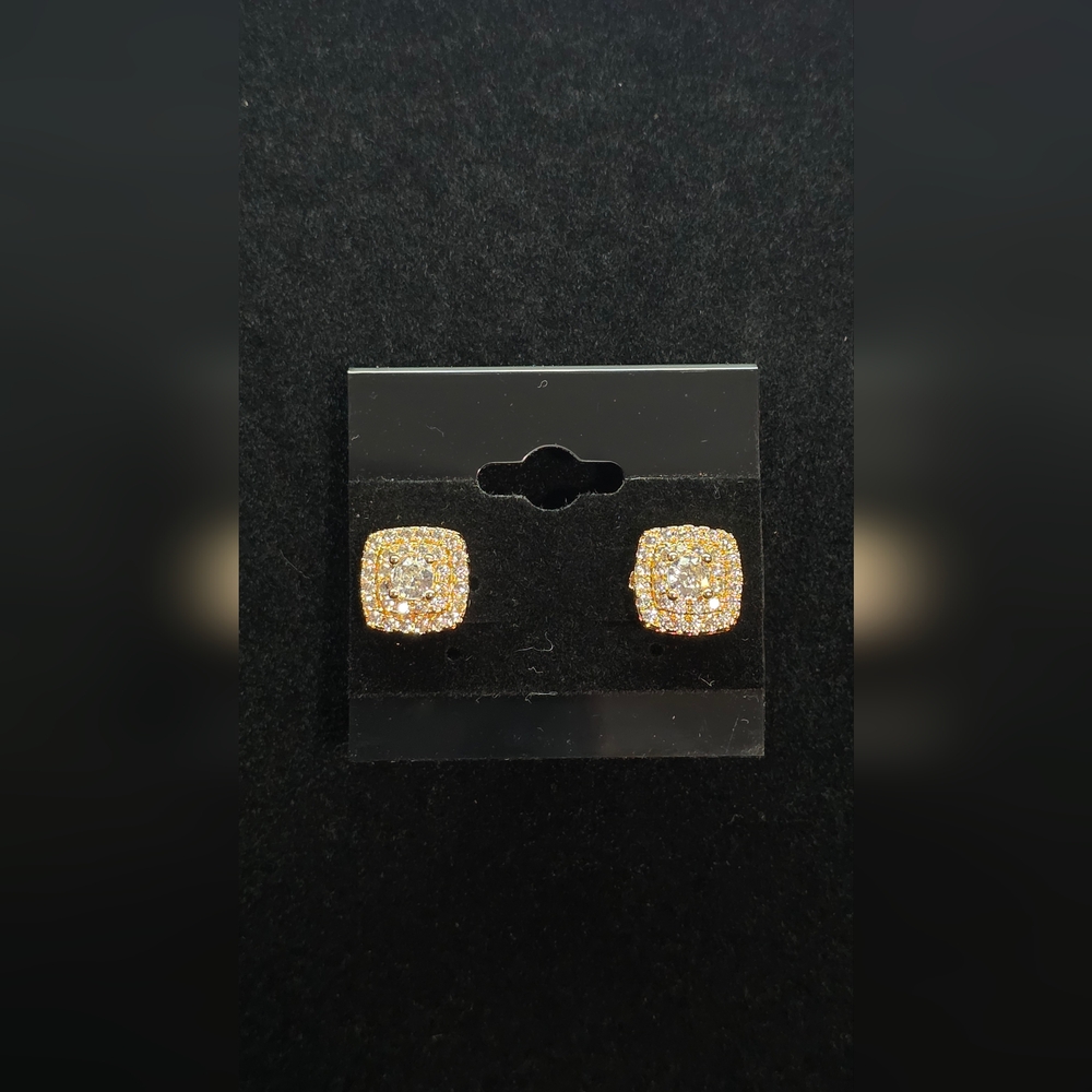 Elegant Gold Stud Earrings